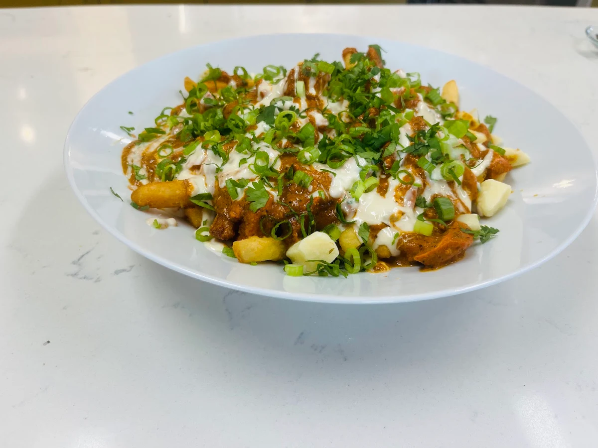 Butter Chicken Poutine