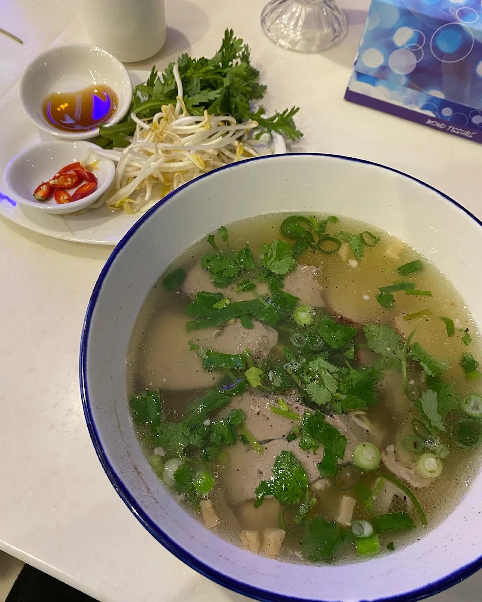 Edensor Noodles, Edensor Noodle House