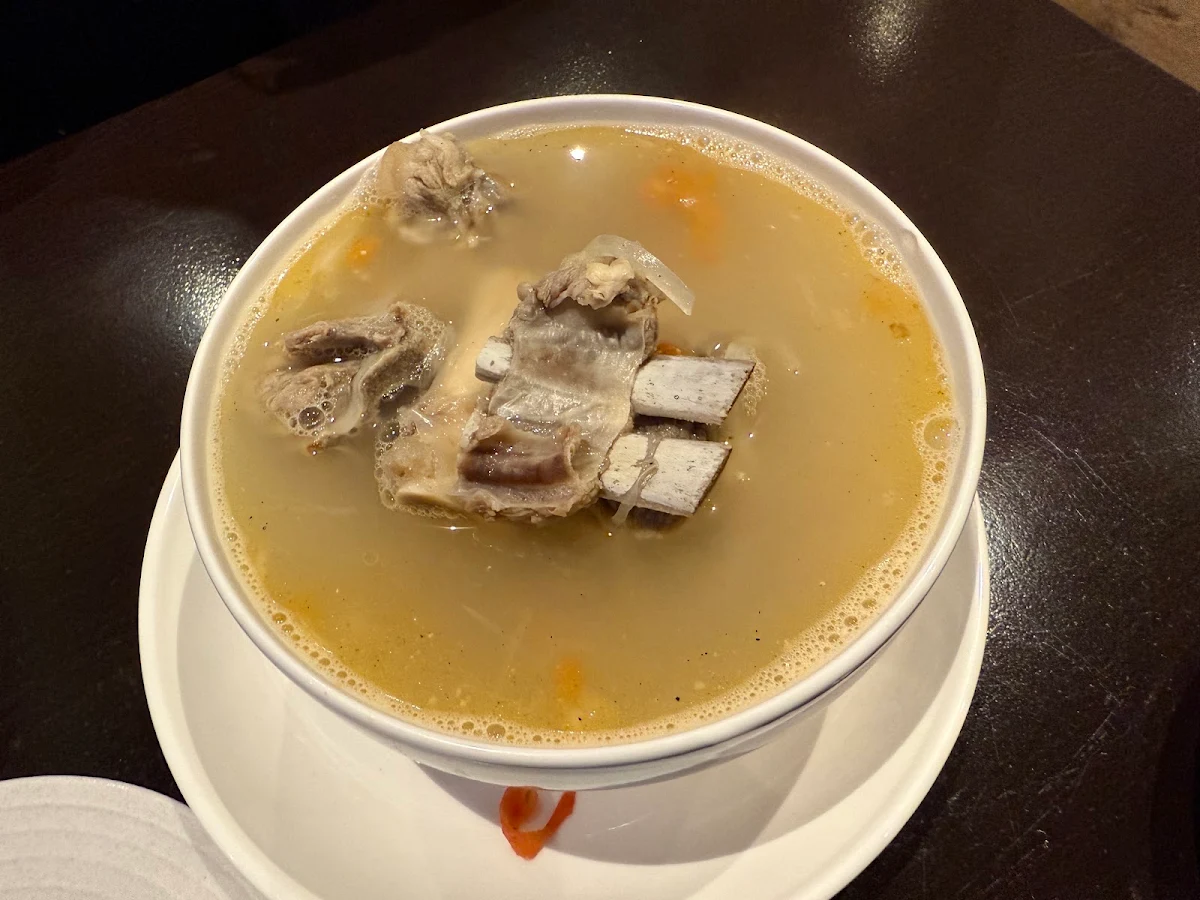 Aqqik Ququk Shorpa, Karlaylisi Restaurant - Uyghur Cuisine