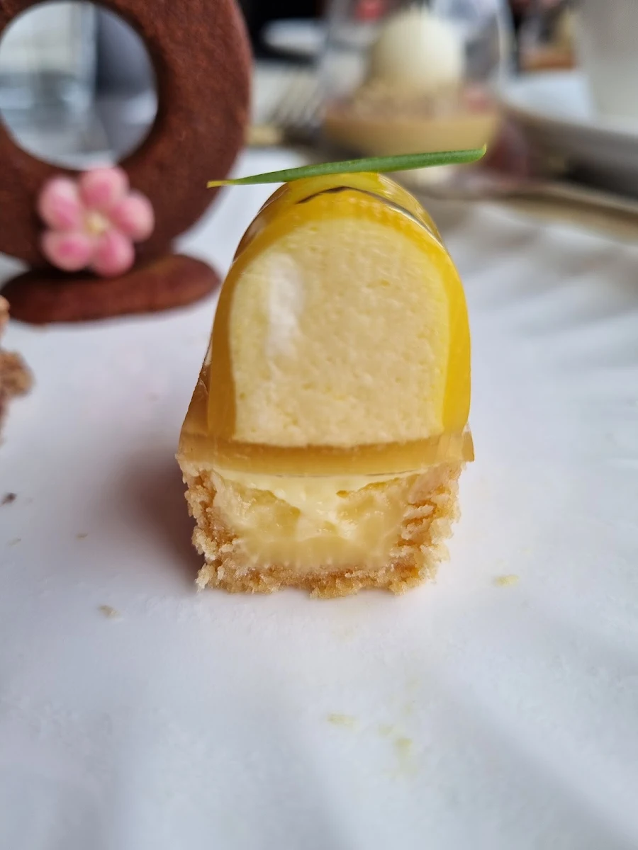 Mango Tart with Jasmine Tea Veil, High Tea at Pan Pacific Melbourne