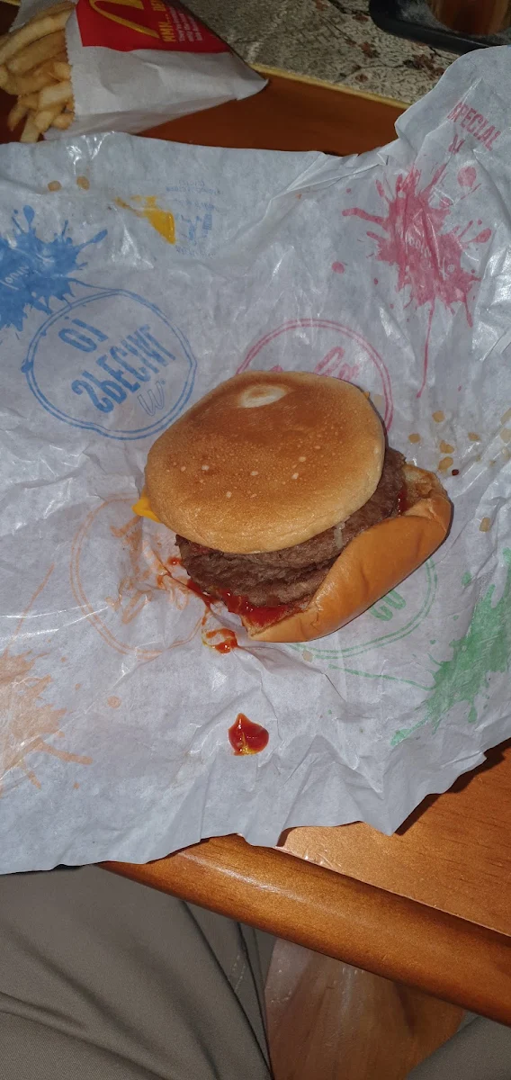 Double Beef and Bacon Burger, McDonald's Lucas