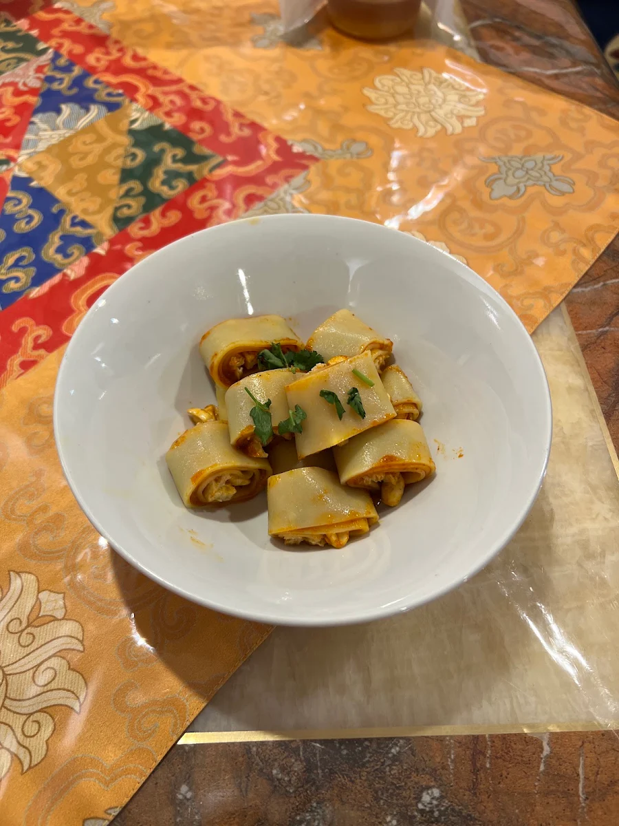 Yellow Laping, Tibet Momo Kitchen Byo