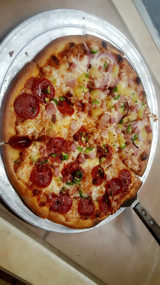 14 Pizza Personal Pizza