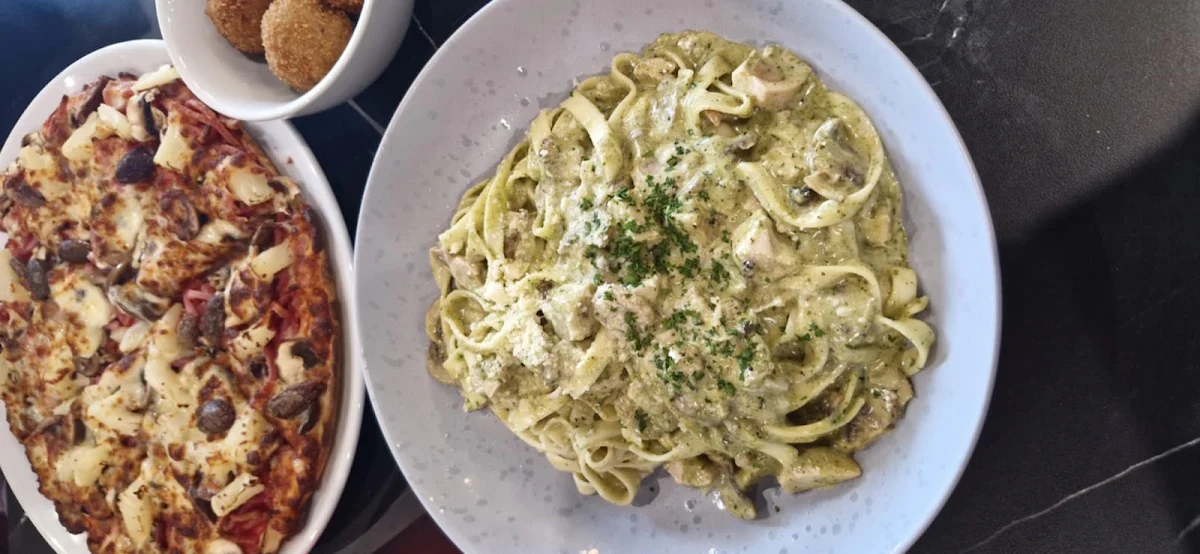 Highlights, Town & Country Pizza and Pasta Delacombe