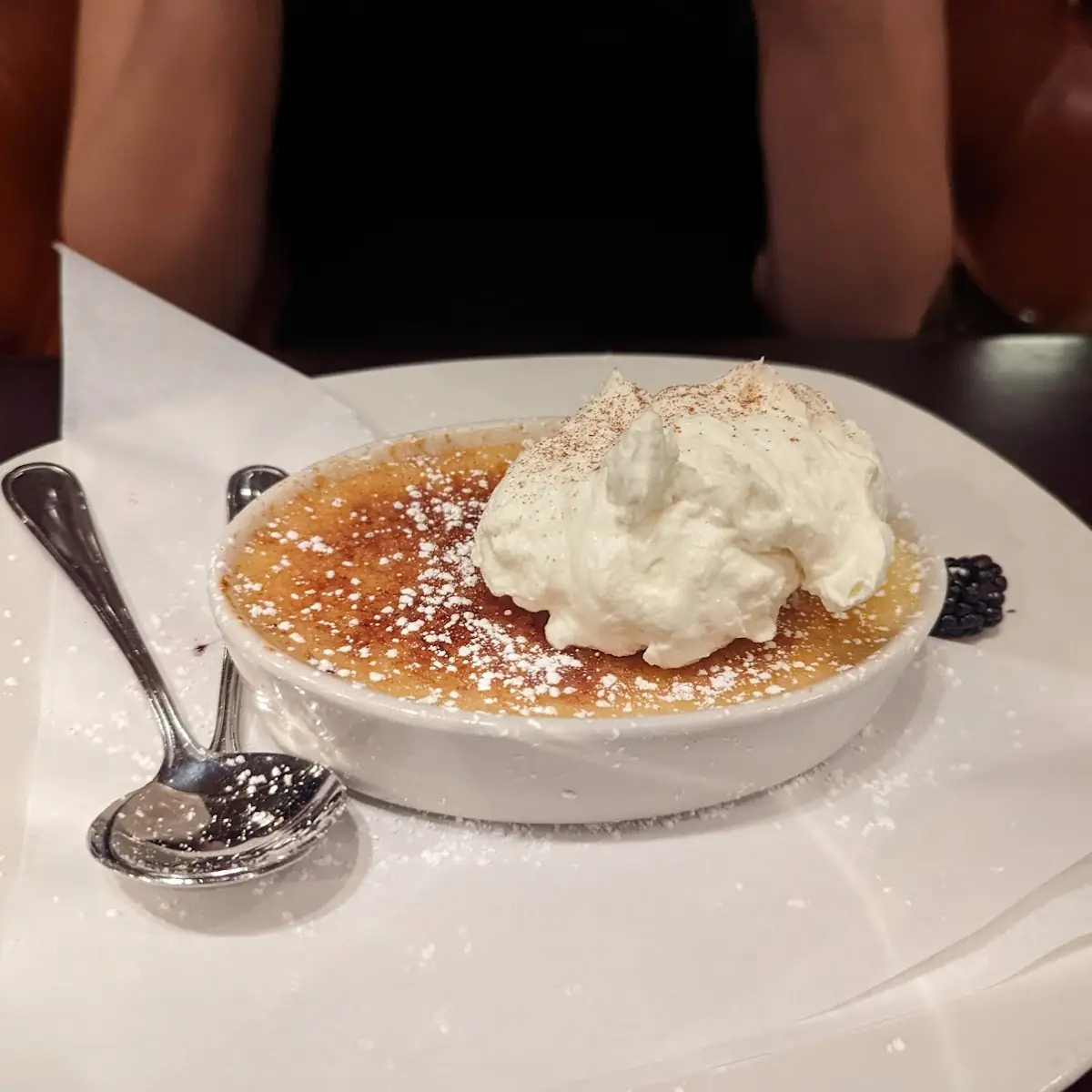Crème Brulée with Fresh Fruit