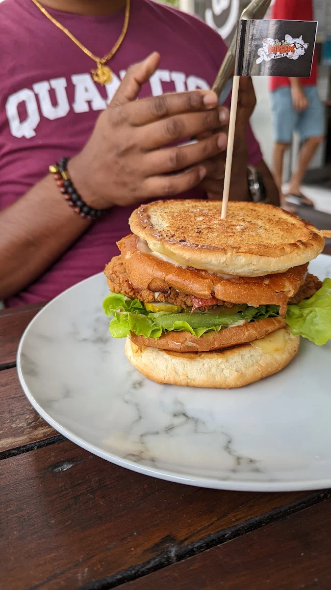 A Deliciously Unhealthy Burger, Burger Urge (DFO Brisbane Airport)