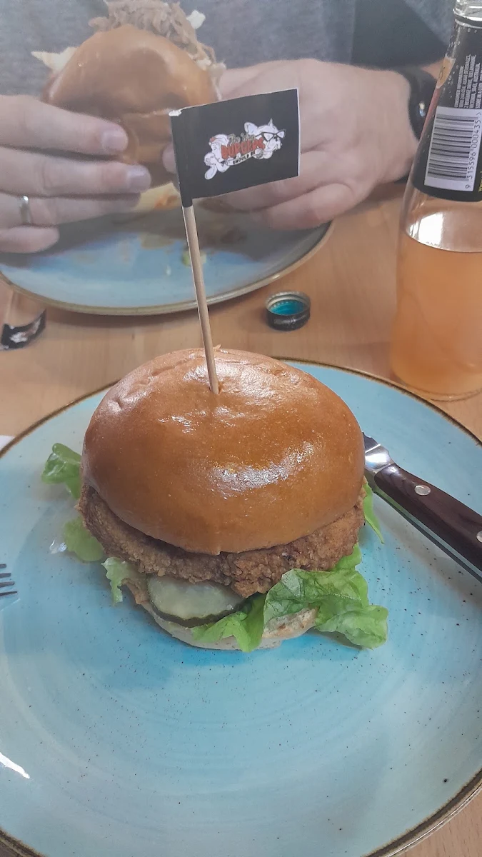 Chickenbuger, Burger Urge (DFO Brisbane Airport)