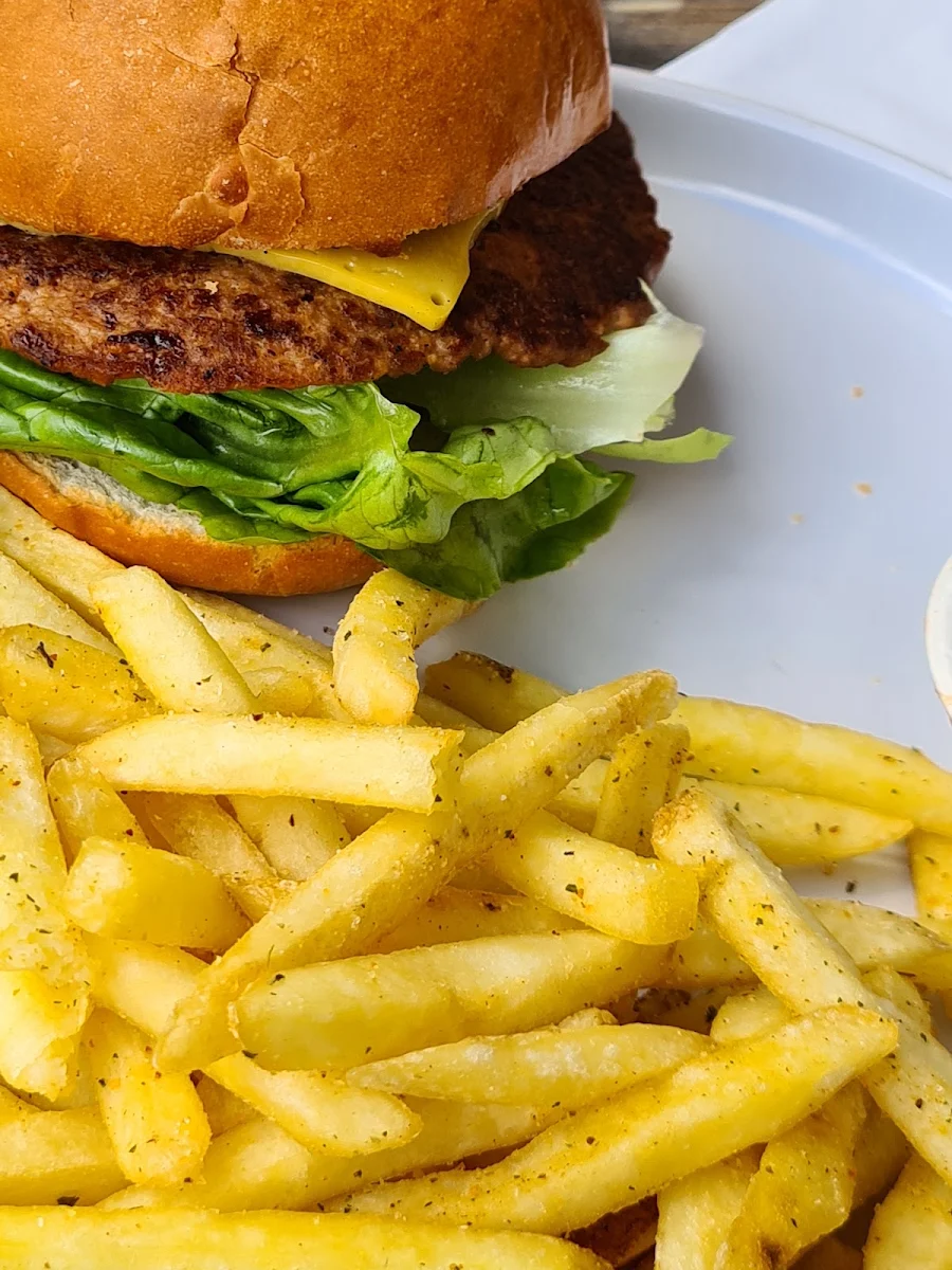 Vegan Cheeseburger, Burger Urge (DFO Brisbane Airport)
