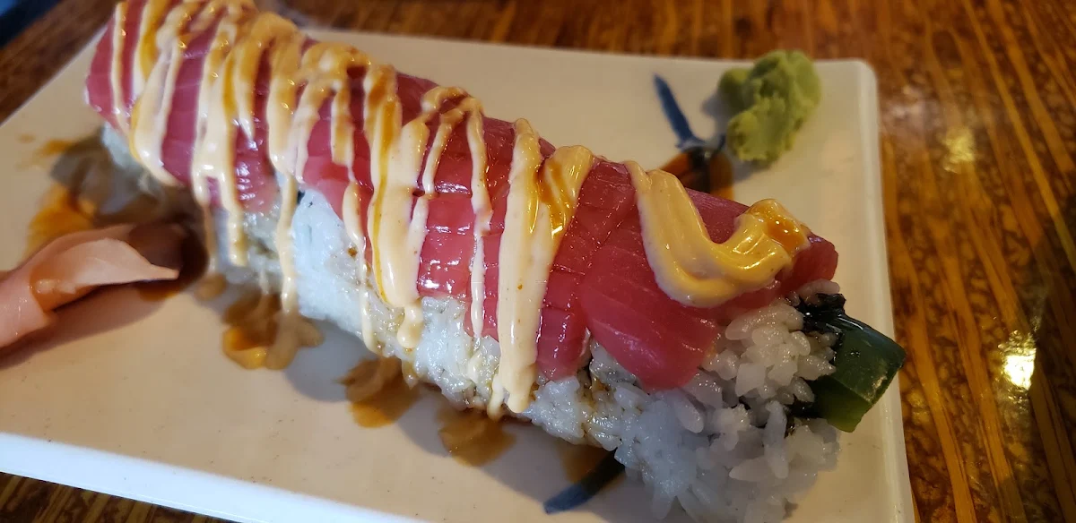 Mango Salmon Roll