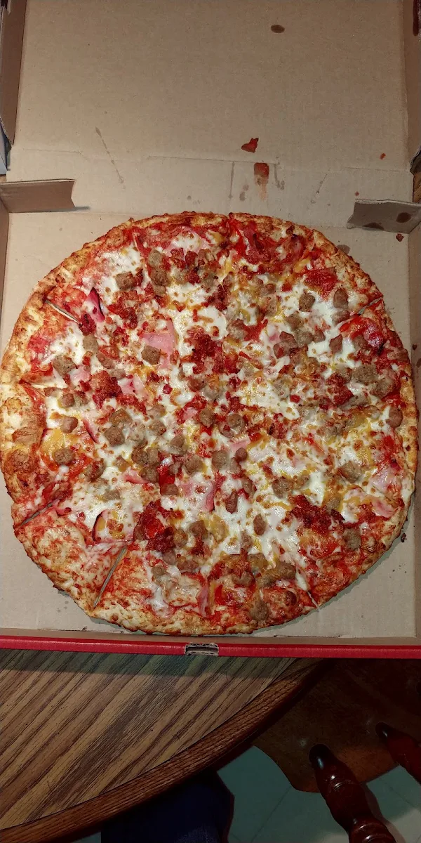 Mega Meat Pizza
