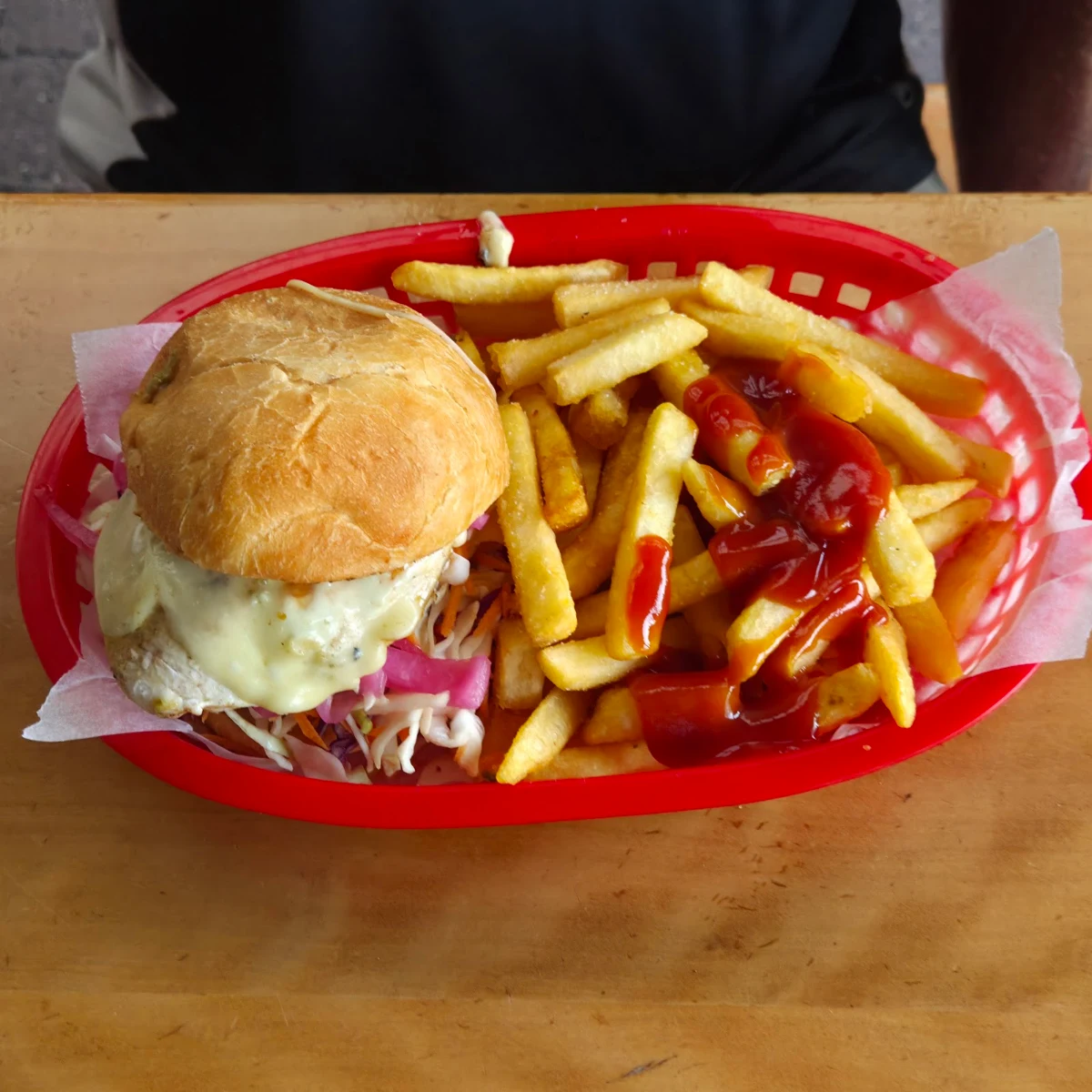 Grilled Chicken Burger & Chips, Rails Kitchen