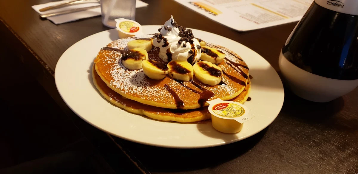 Banana Chocolate Chip Pancakes