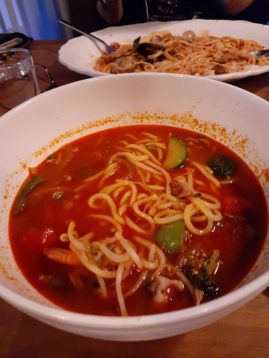 Champog with Seafood, Cucina