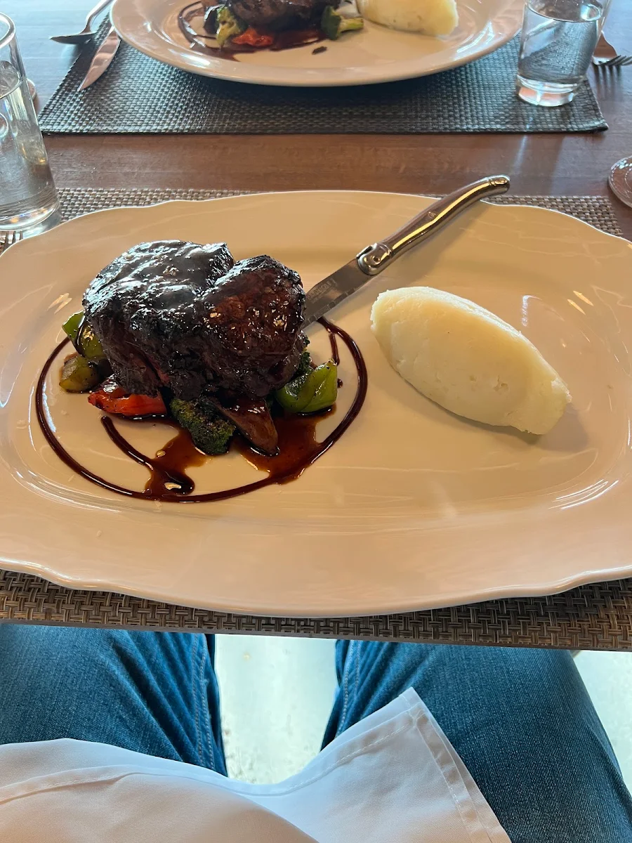 Filet Mignon, Cucina