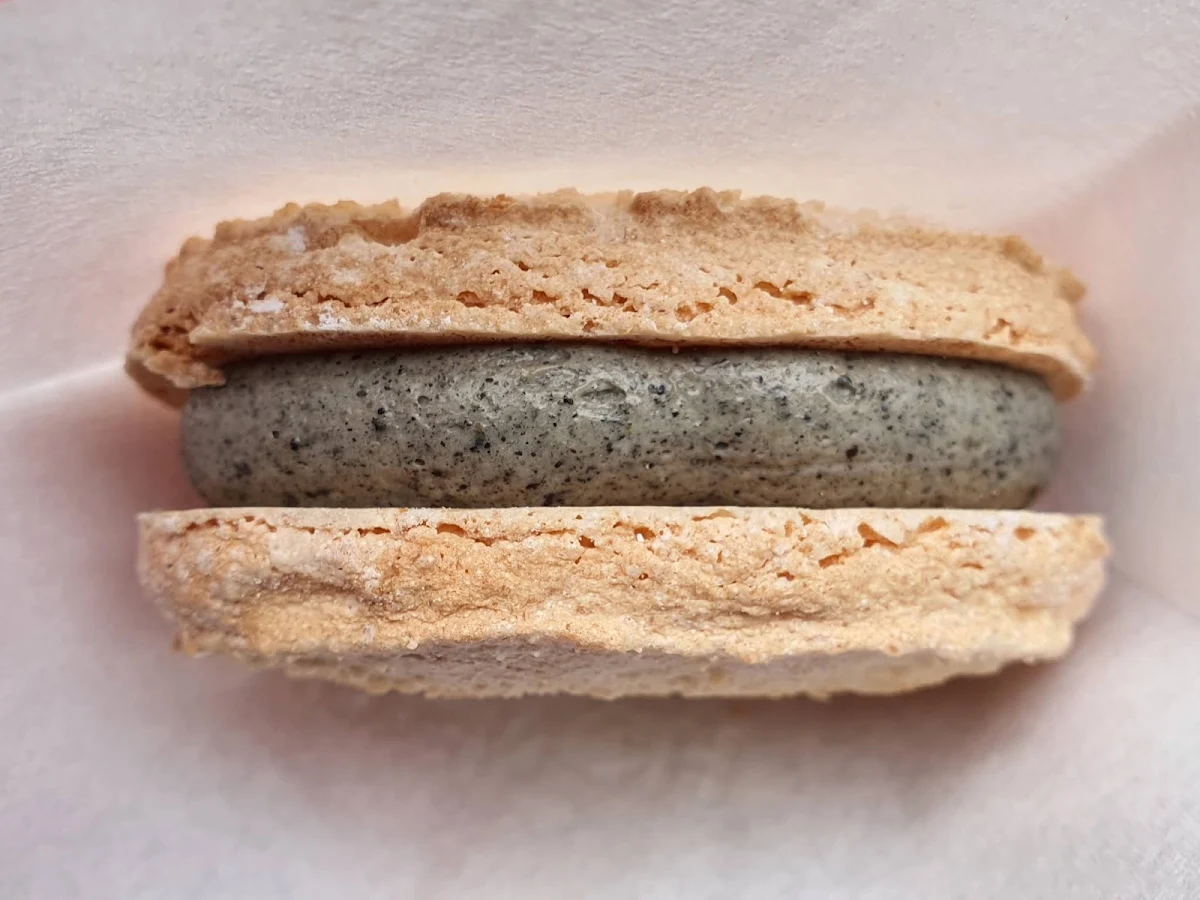 Dacquoise Black Sesame, BENCH COFFEE CO. Lt Collins