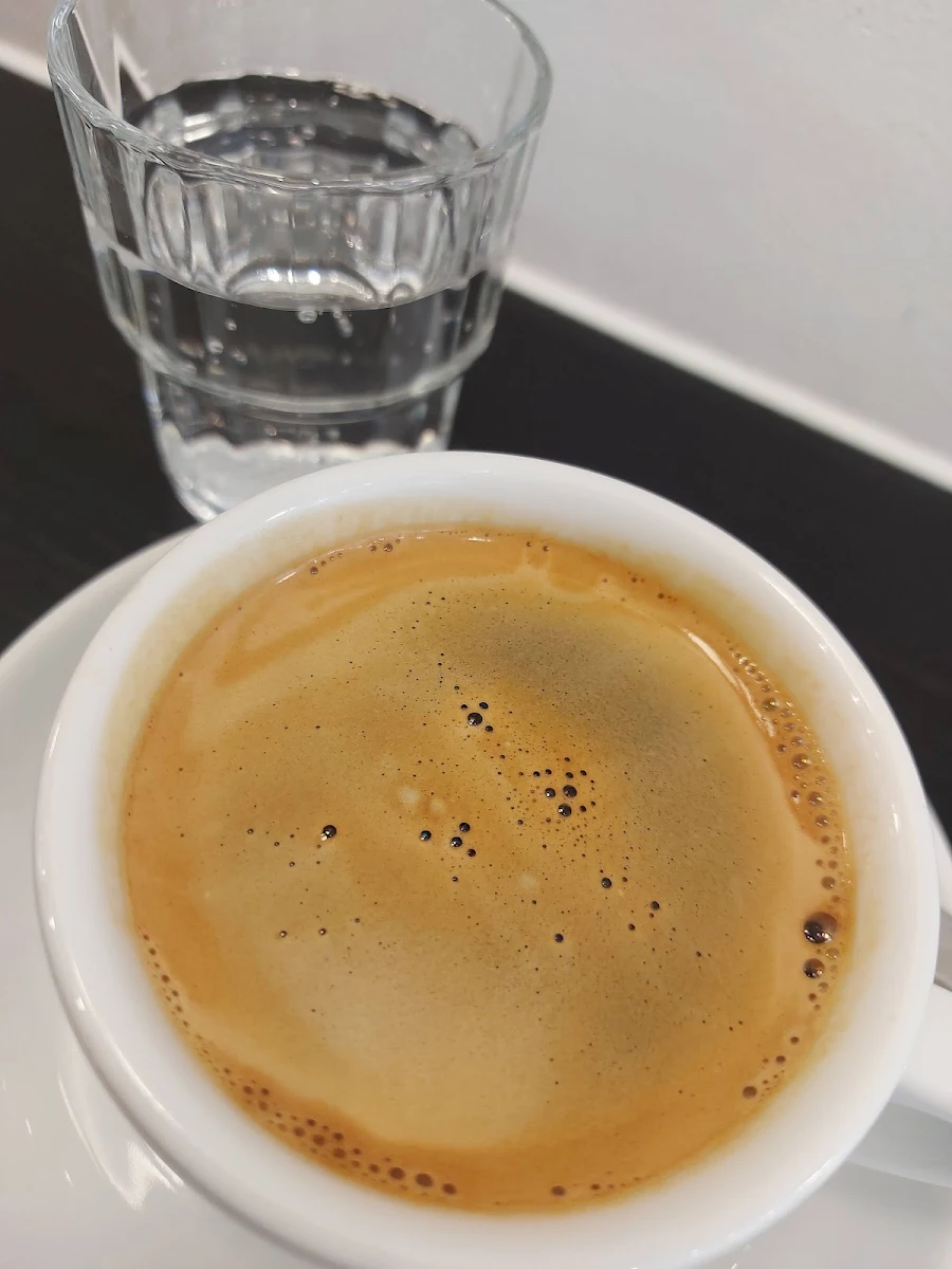 Long Black, BENCH COFFEE CO. Lt Collins