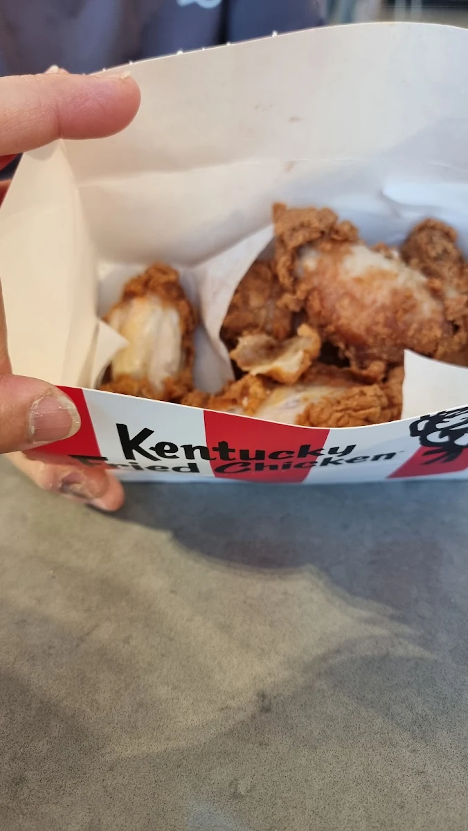 Highlights, KFC Sydney International Airport