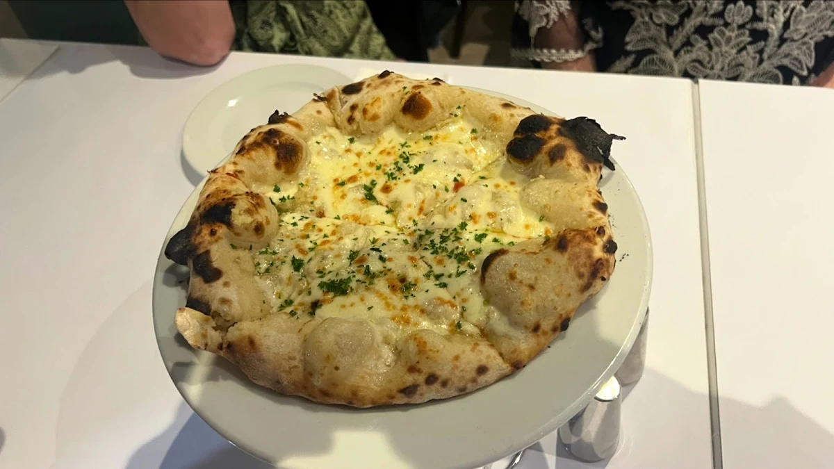Cheese Pizza, Luigi's Restaurant