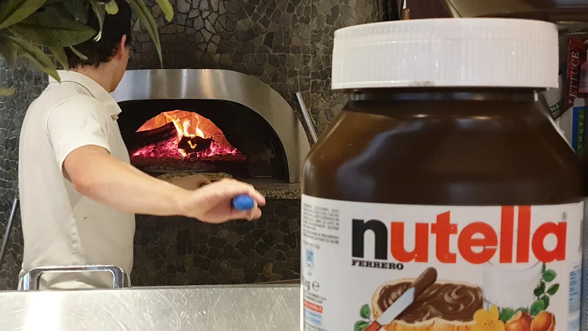 Nutella Pizza, Luigi's Restaurant