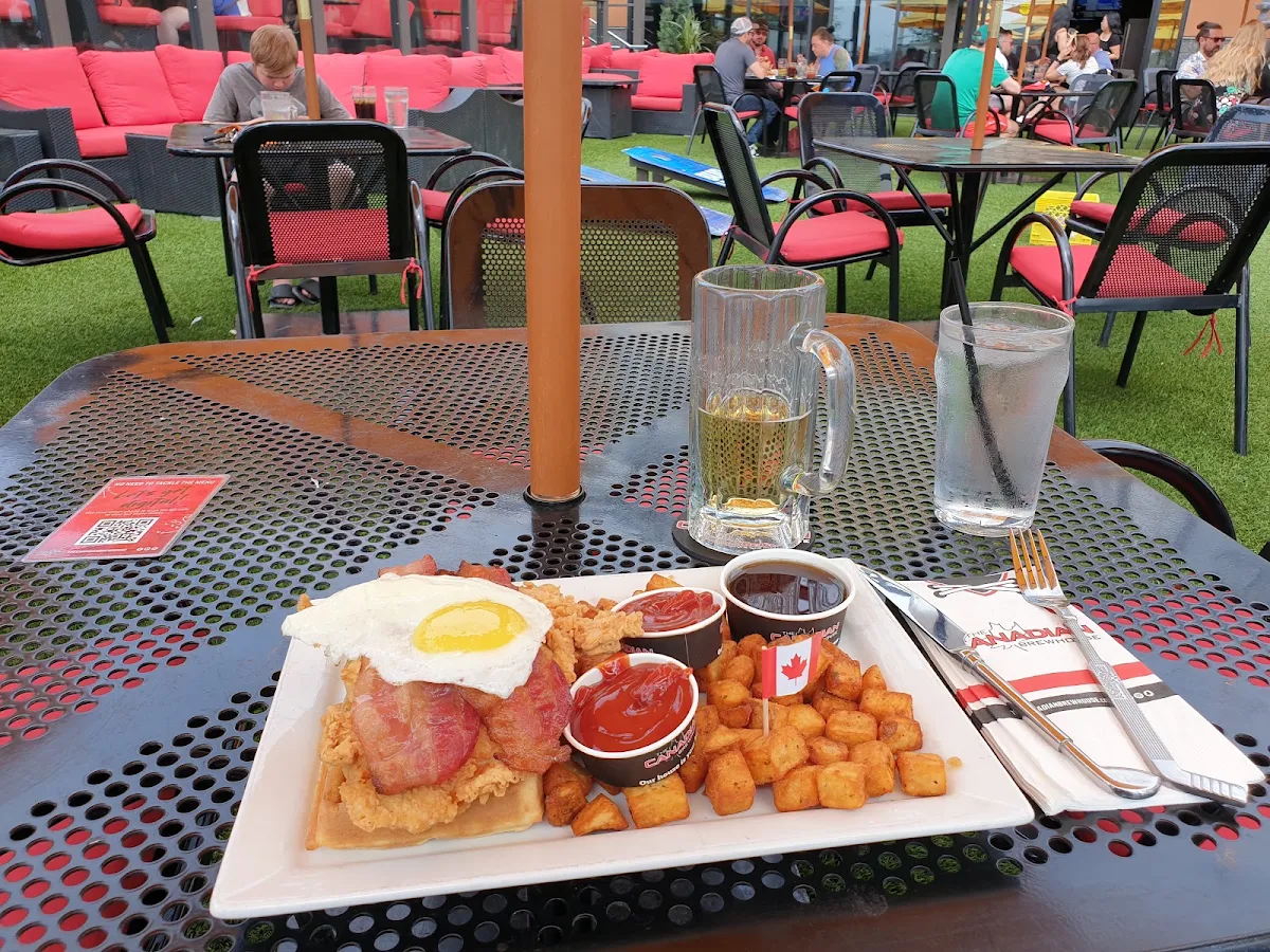 Waffe and Fried Chicken Brunch
