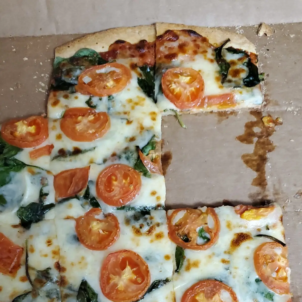 Tomato Spinach Thin Crust