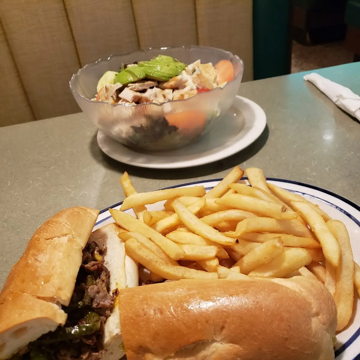 Philly Cheese Steak w Fries