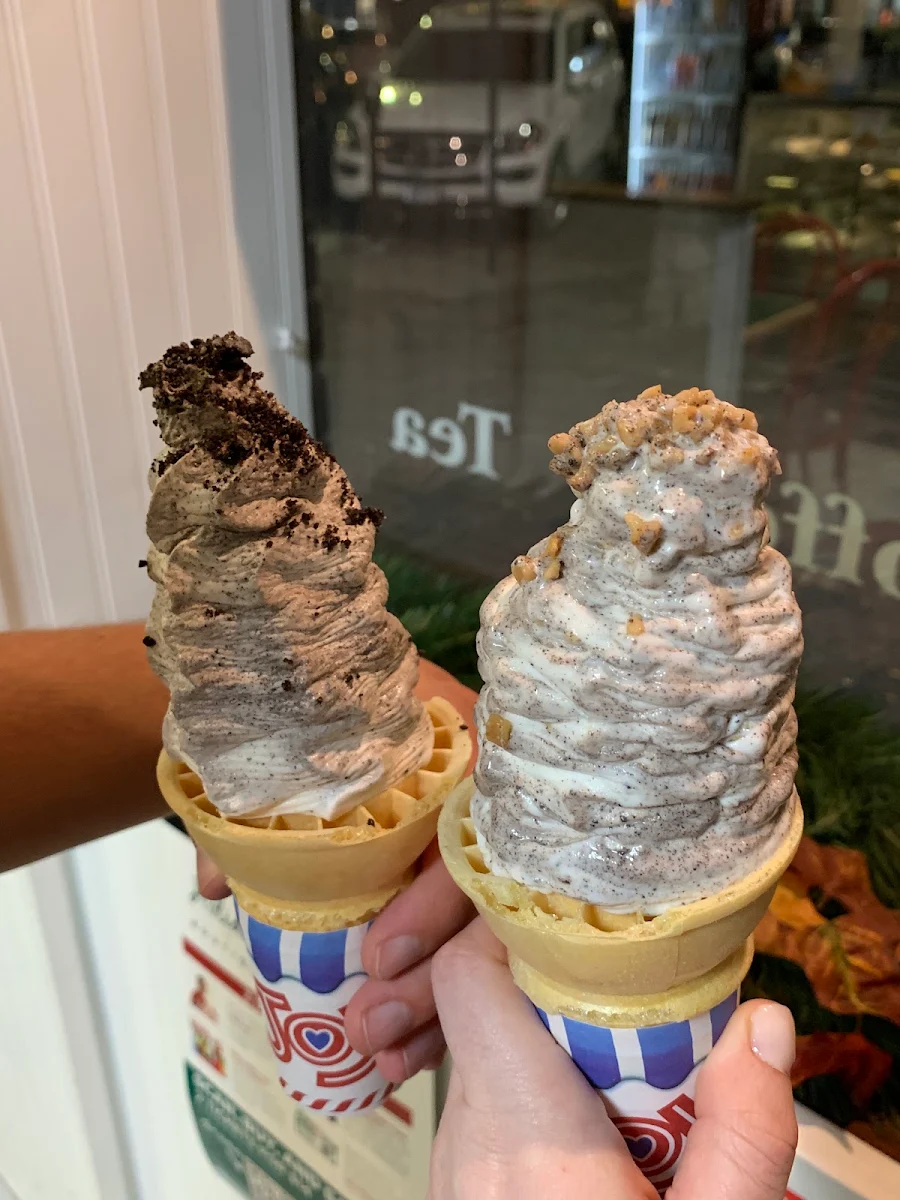 Soft Serve with Oreo