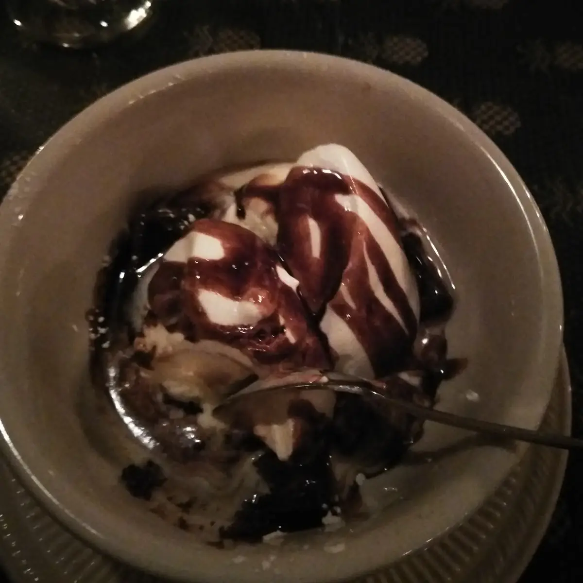 Vanilla Ice Cream with Fudge