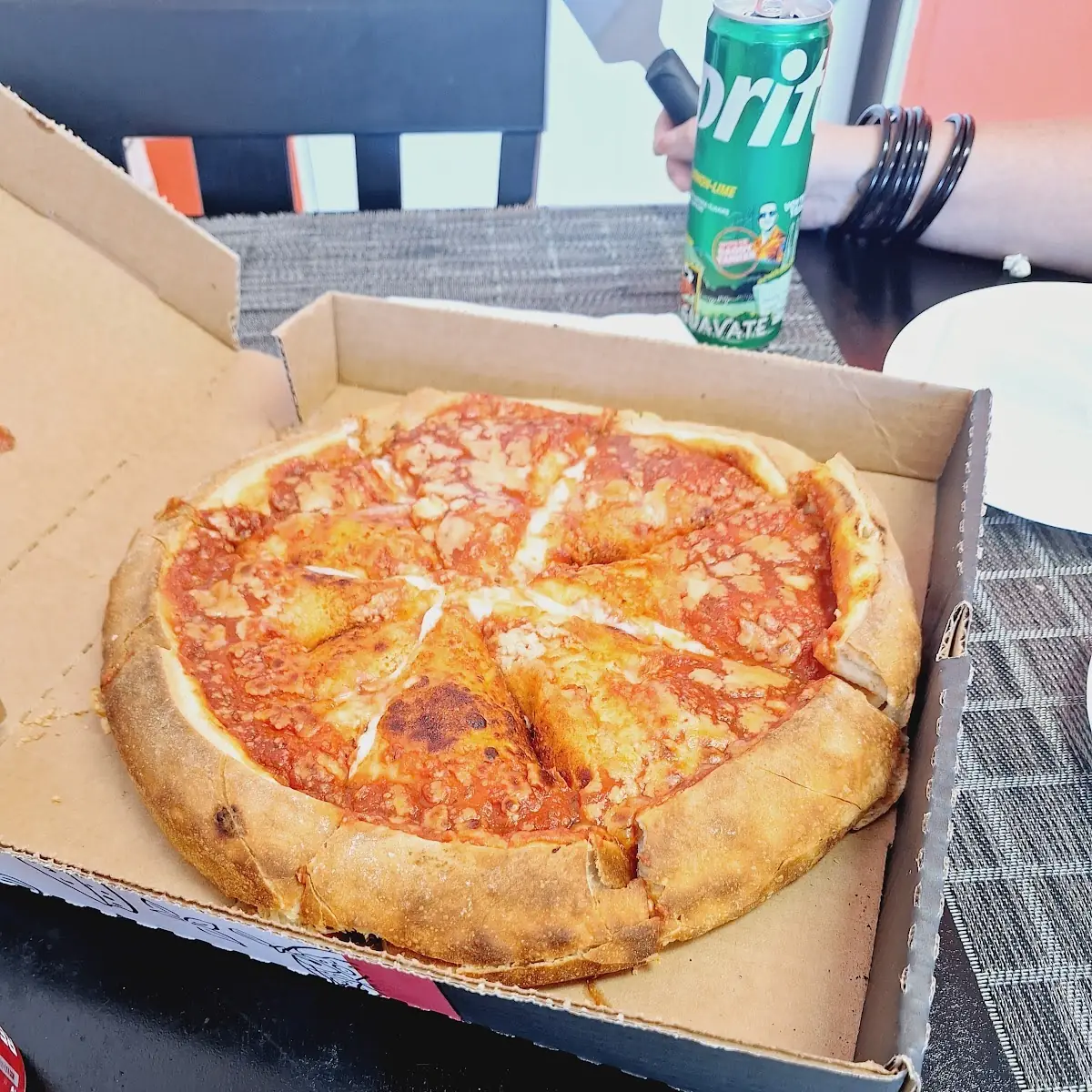 Chicago Deep Dish De Queso