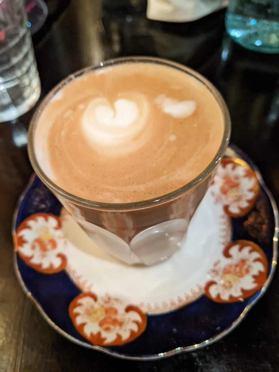 Cafe Latte, The Moat
