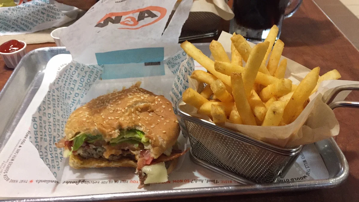 Mozza Burger Combo, A&W Canada