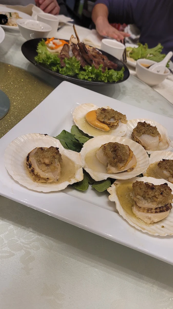 Garlic Steam Scallops in Shell, Saigon Star Restaurant