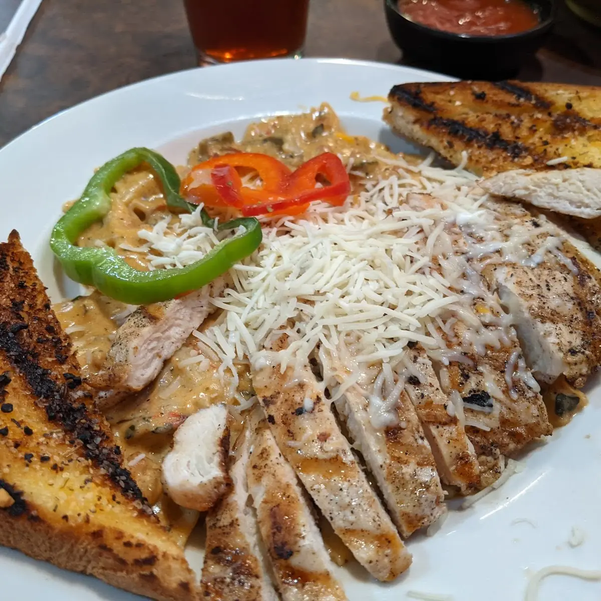 Red Pepper Chicken Alfredo
