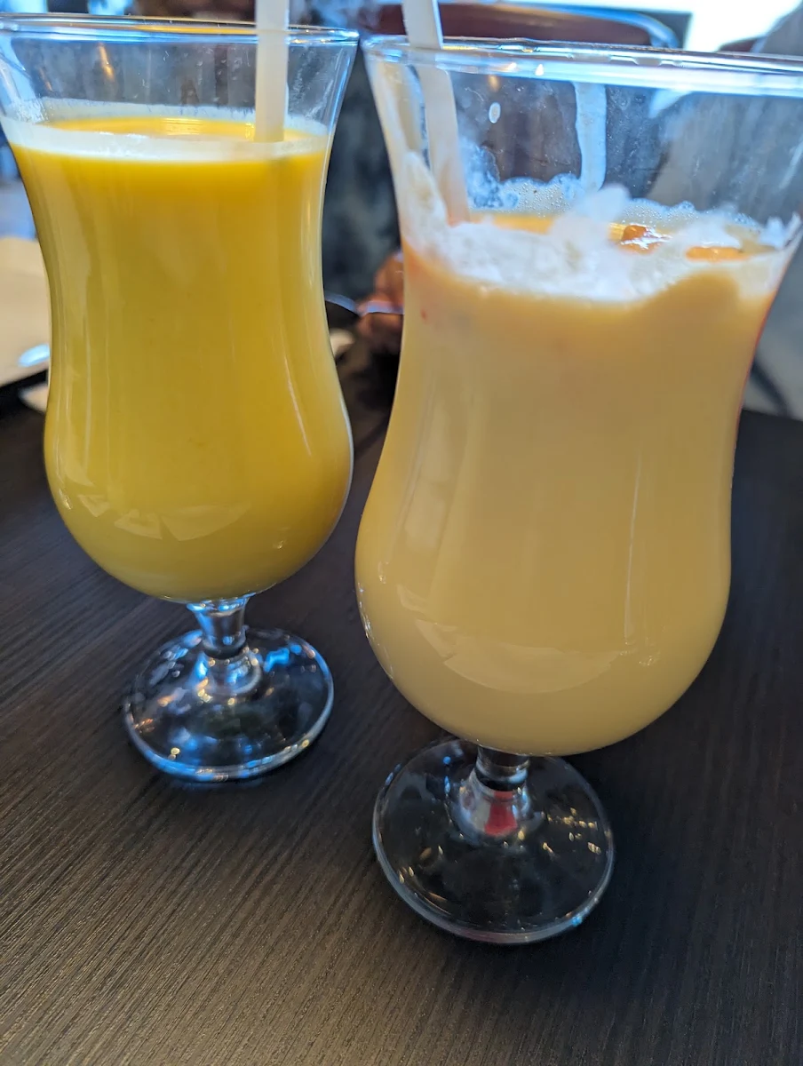 Creamy Mango Milkshake