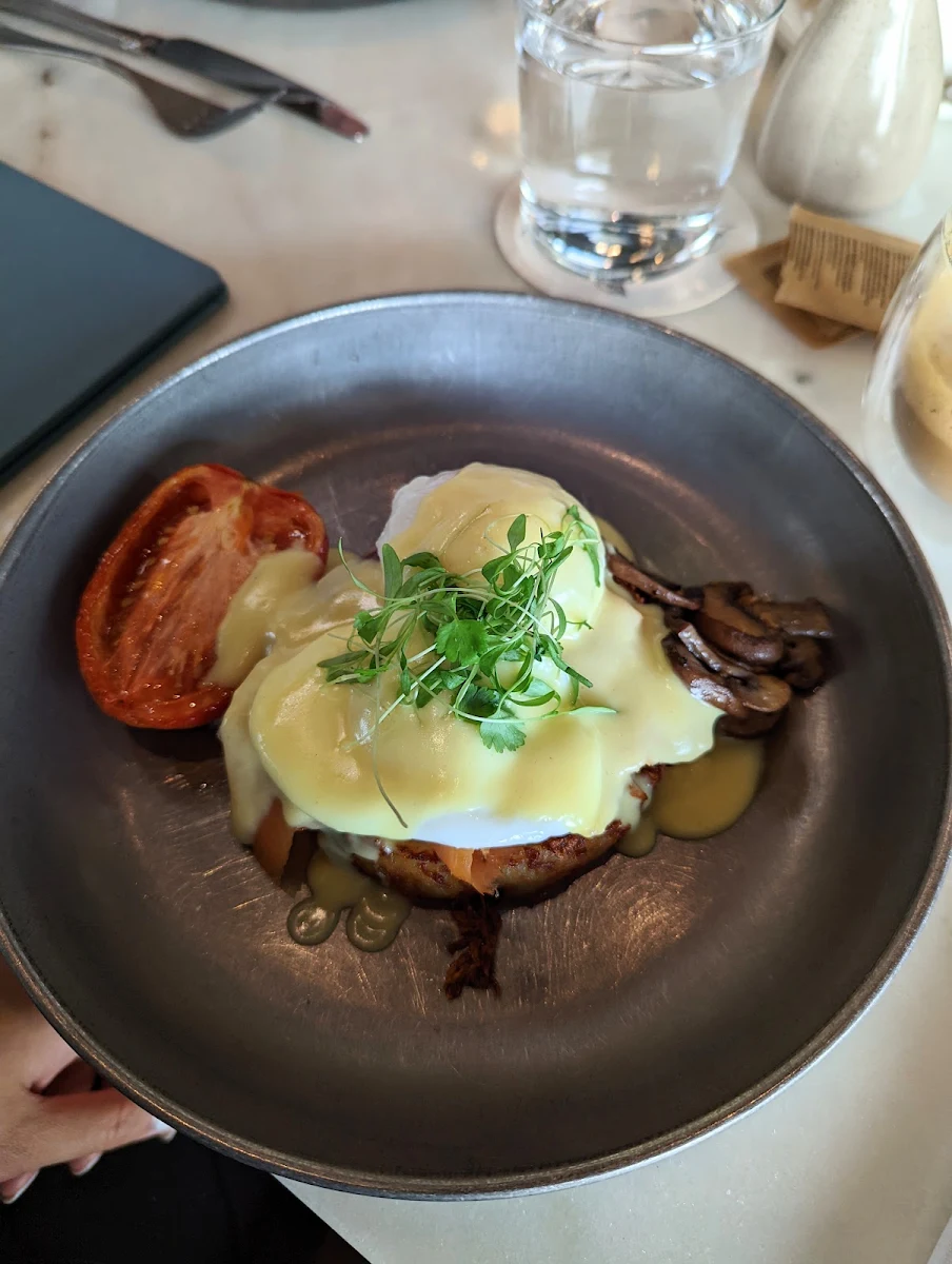Eggs Benedict