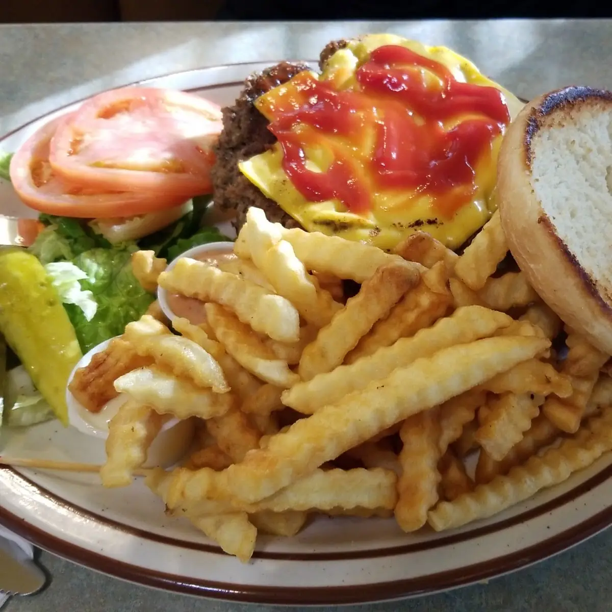 Cheeseburger Deluxe