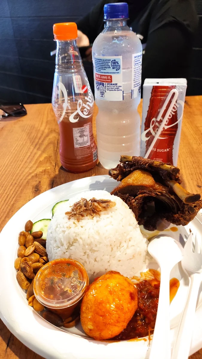 Bebek Goreng, Shalom St Lucia Indonesian Restaurant