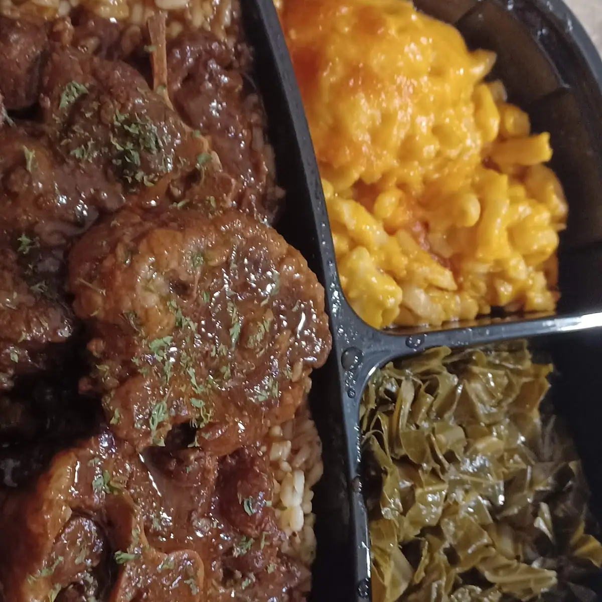 Oxtail Green Mac&Cheese
