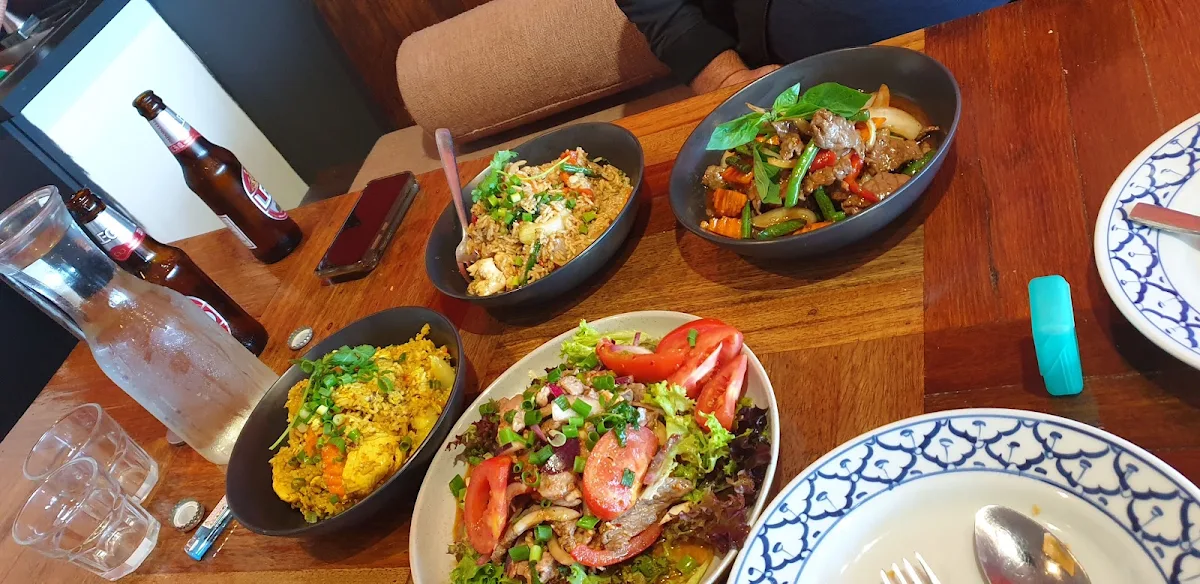 Thai Beef Salad, Grovedale Thai