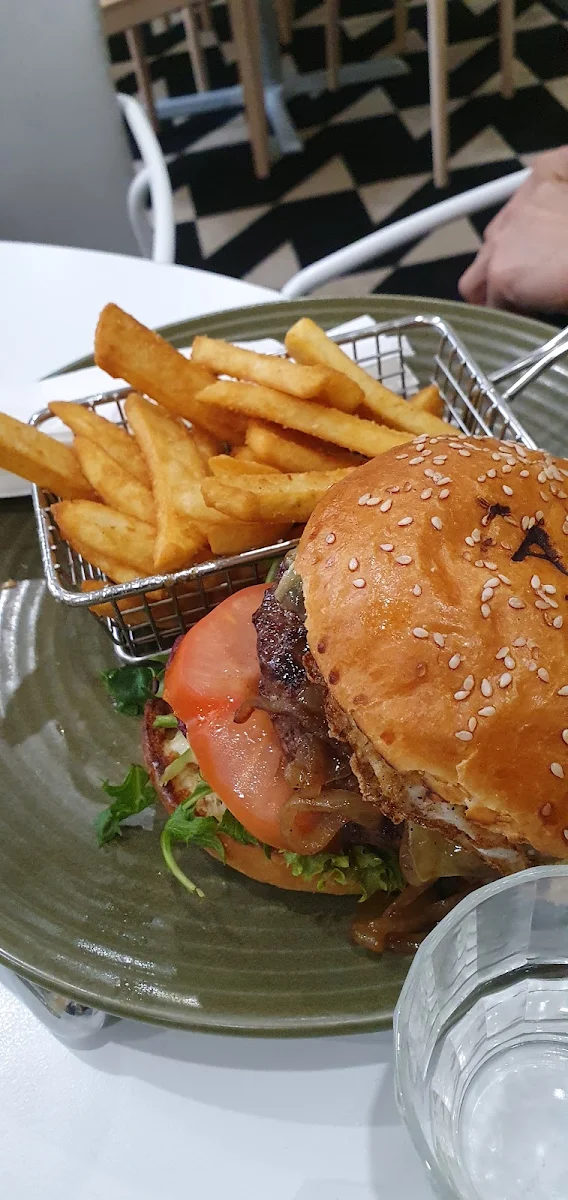 Wagyu Beef Burger and Chips, Table 2164