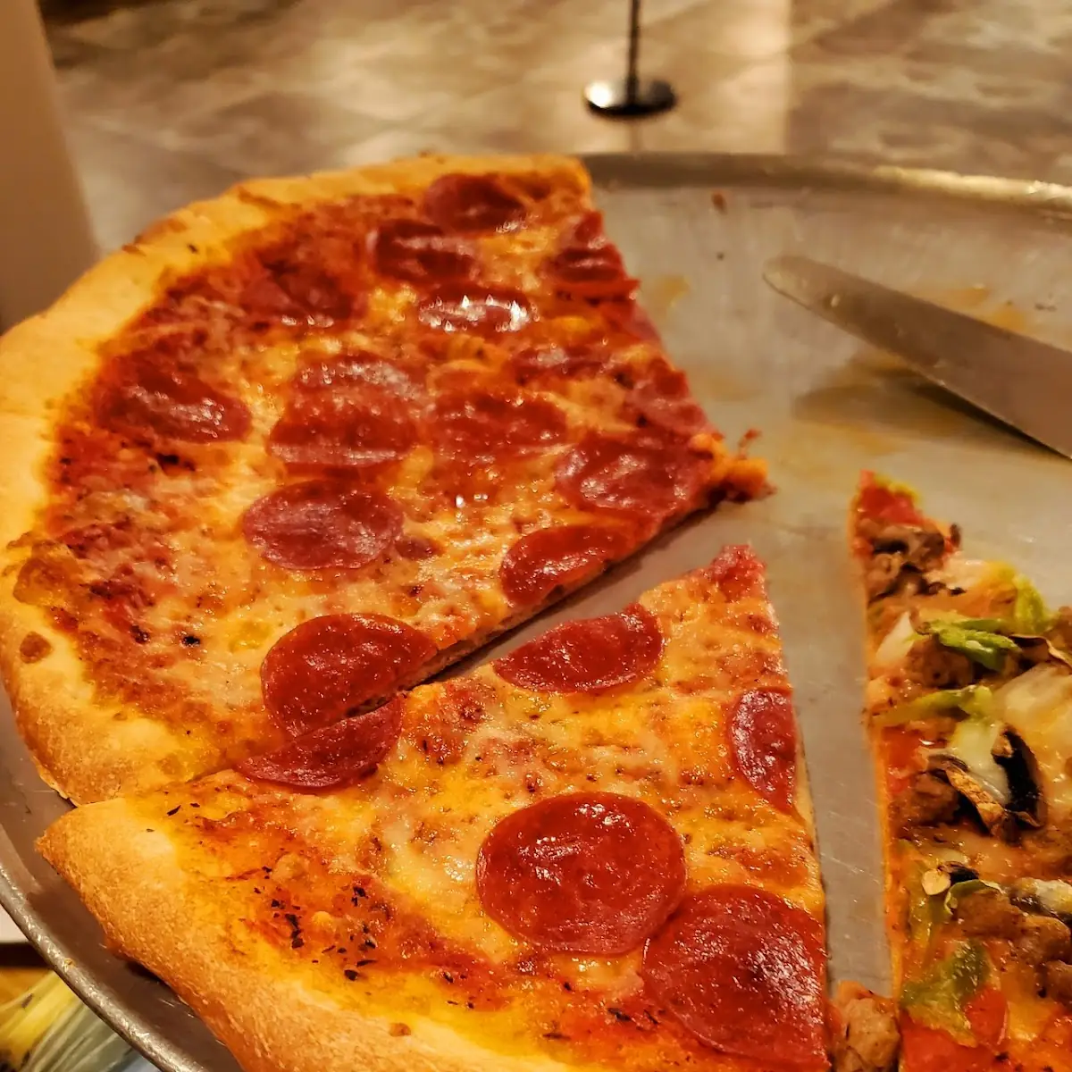 Large Pepperoni Pizza