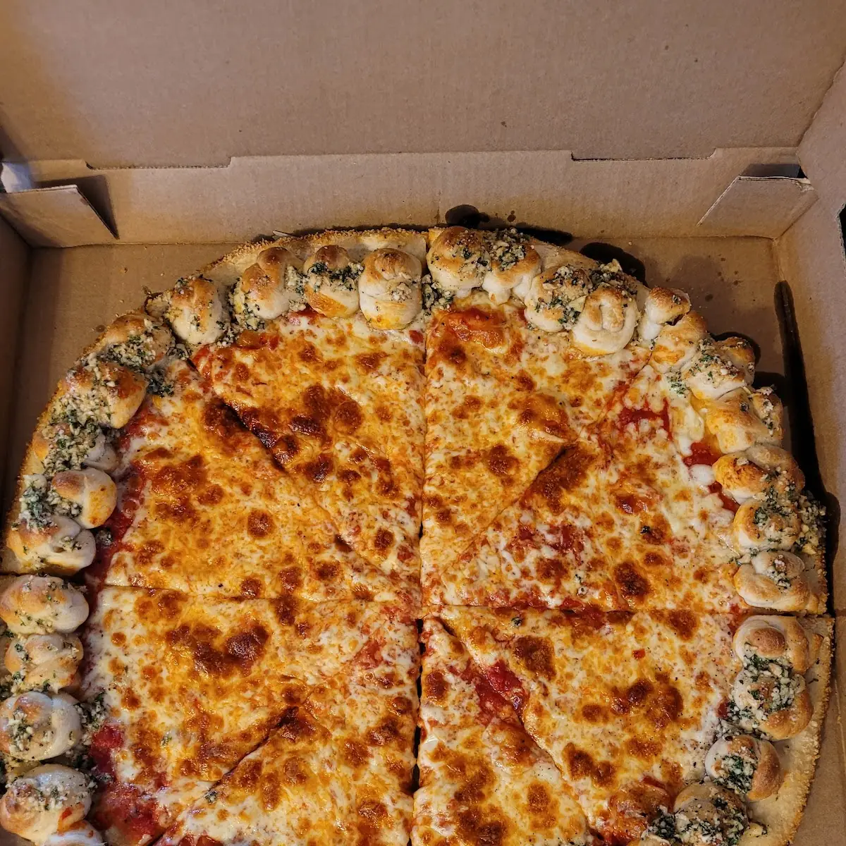 Garlic Knot Crust Pizza