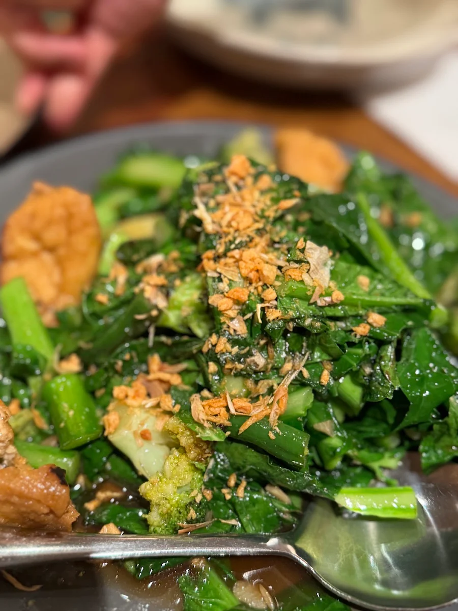 Asian Green, Kinn Thai Highpoint
