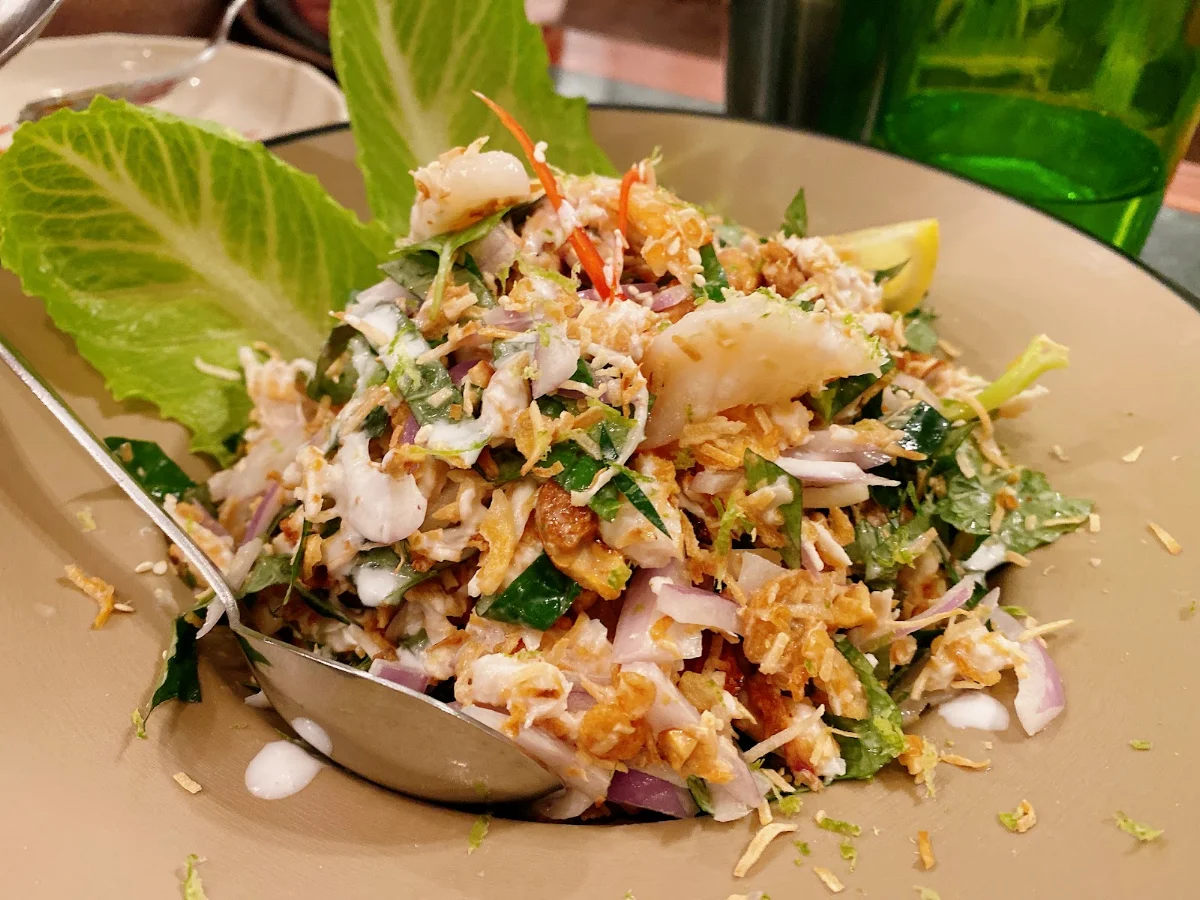 Coconut Salad, Kinn Thai Highpoint