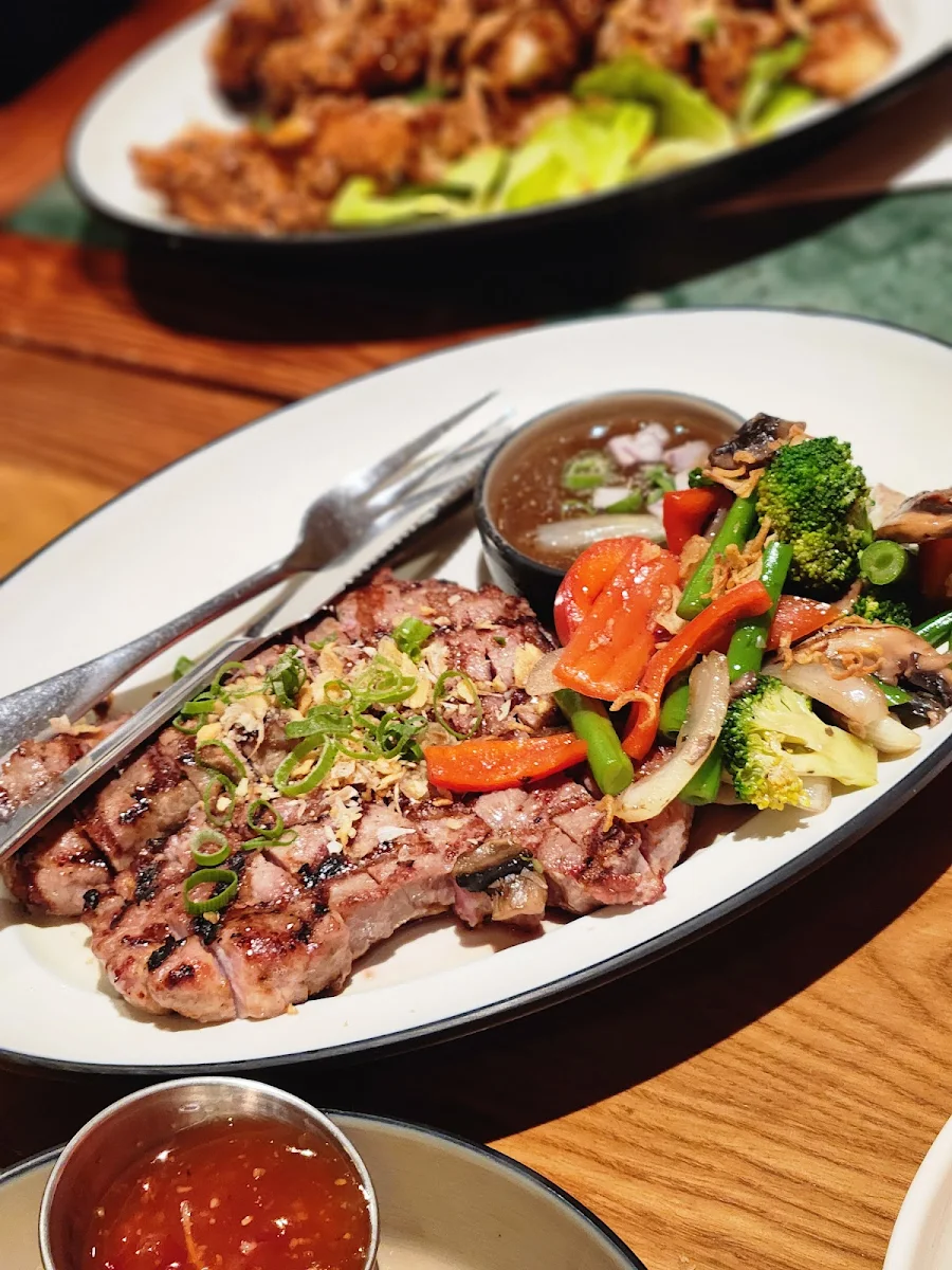 Grilled Beef, Kinn Thai Highpoint