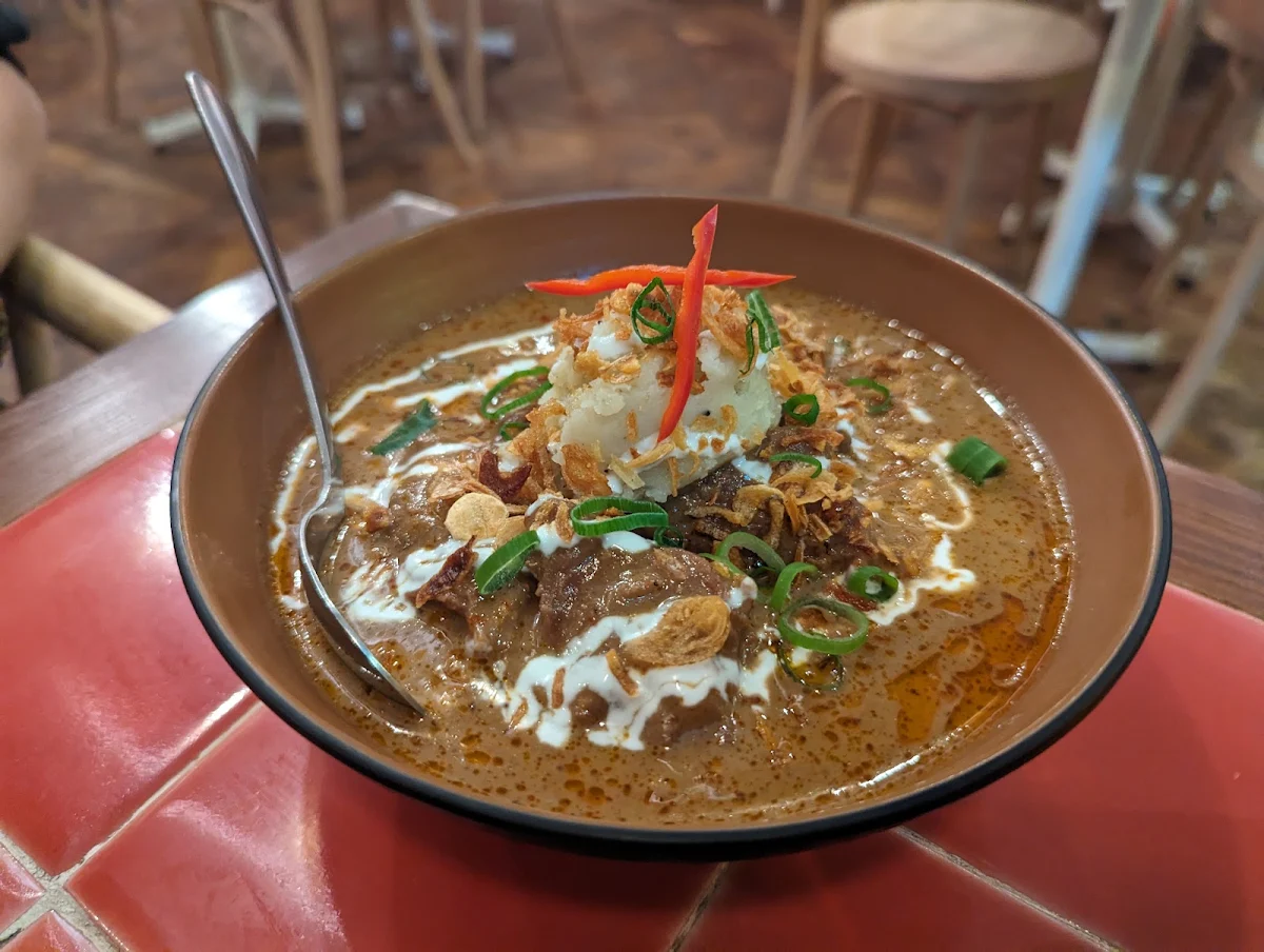 Massamun Beef Curry, Kinn Thai Highpoint