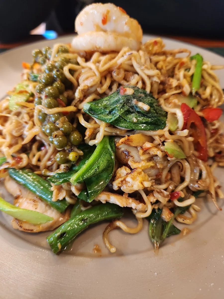 Pad Cha Seafood, Kinn Thai Highpoint