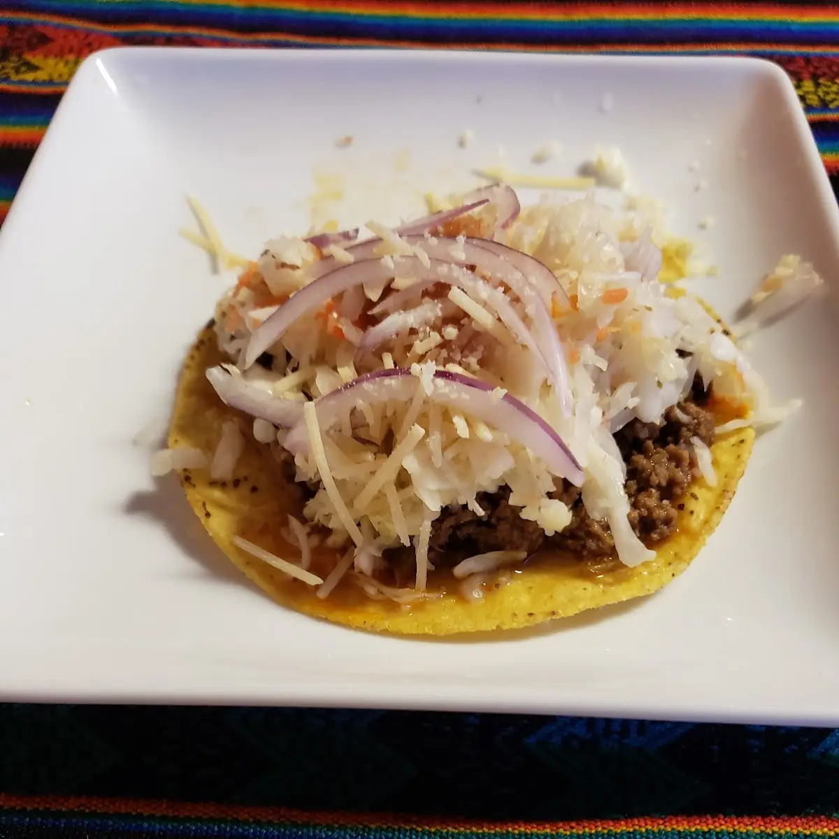 TOSTADA DE CARNE MOLIDA