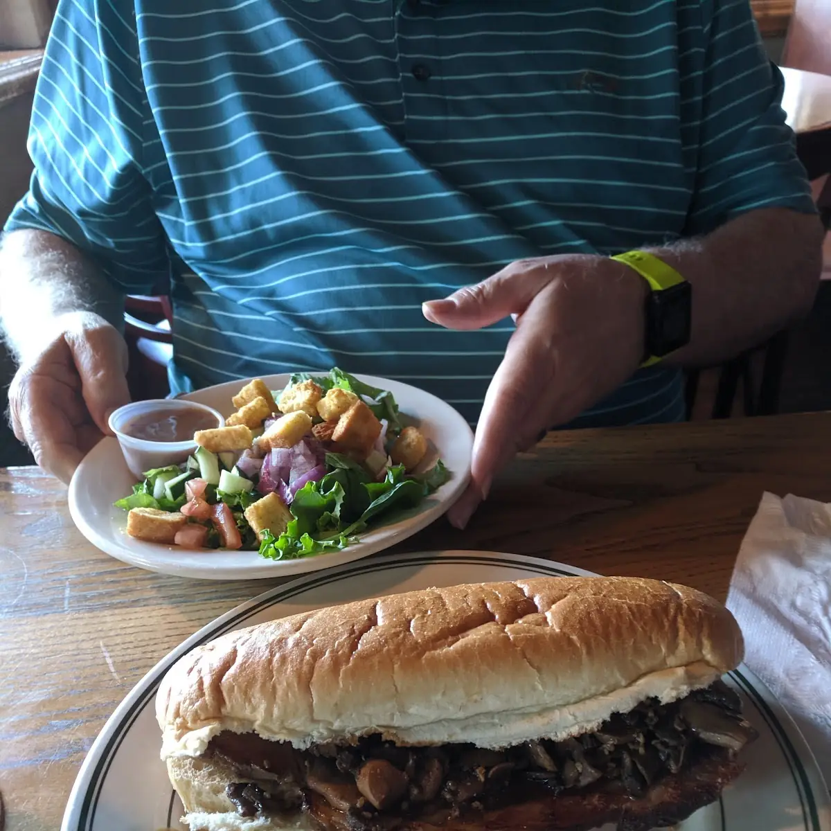 Prime Rib Sandwich w Carmelized Onions