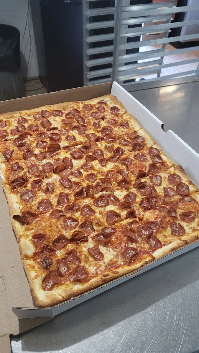 Pepperoni Pizza Tray